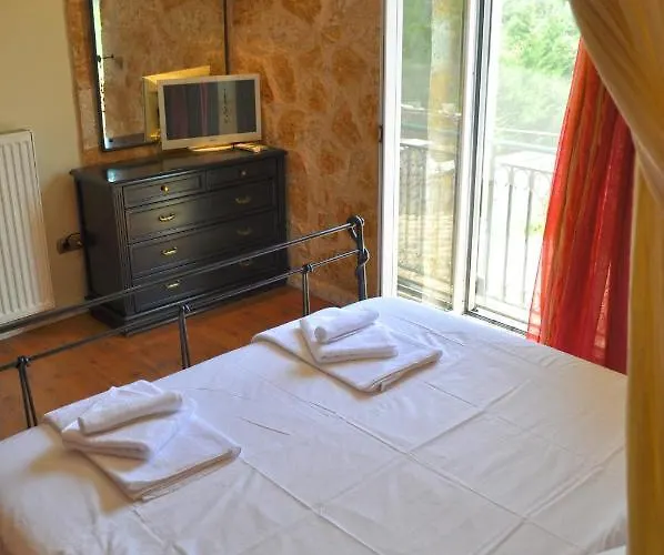 Stone Pool House Gouvia *