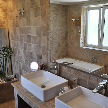 Σπίτι διακοπών Stone Pool House Gouvia *