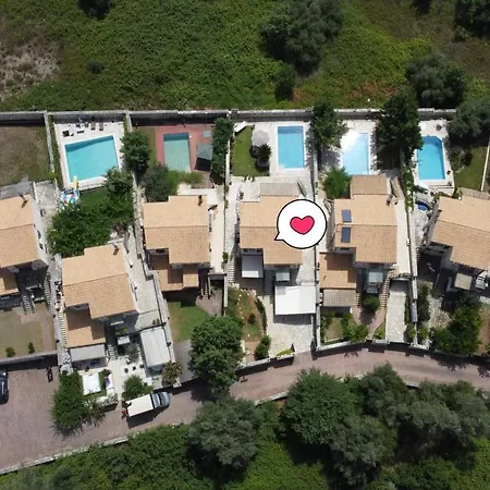 Stone Pool House Gouvia Дом отдыха *