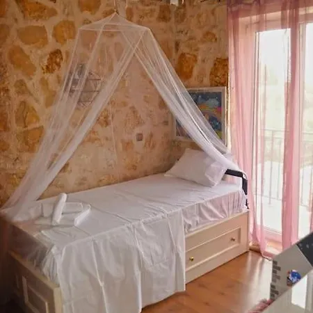 Stone Pool House Gouvia Pouládes