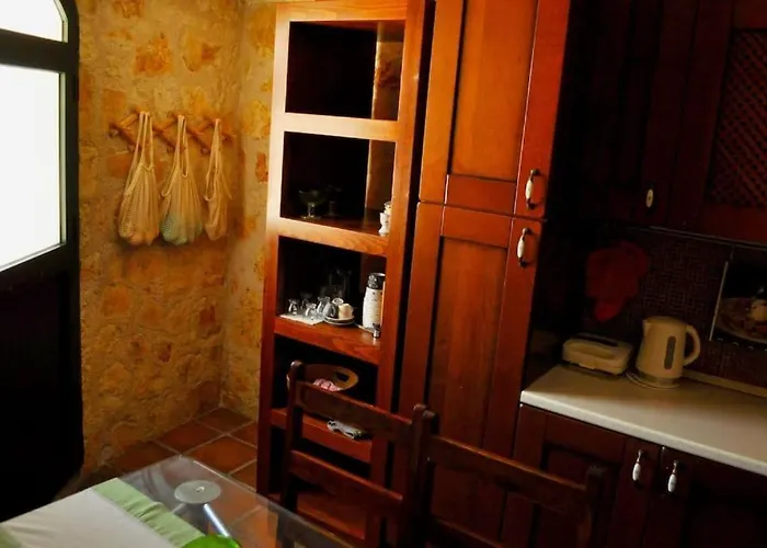 Дом отдыха Stone Pool House Gouvia *